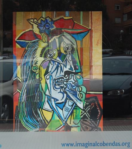 Mural alumnos IES Giner de los Ríos. "Mujer que llora" Picasso